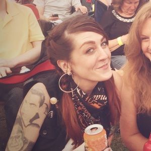 Meet your Posher, Robin